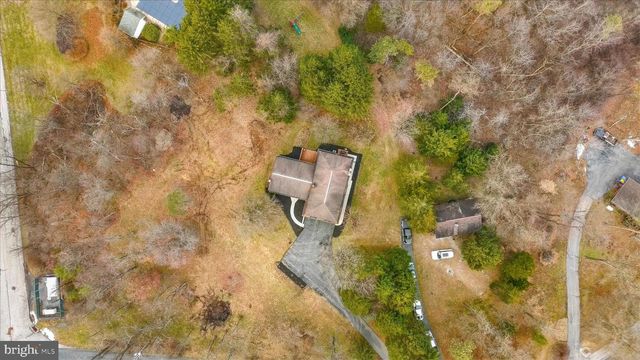 1421 EARLYS MILL RD, Palmyra, PA 17078