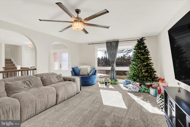 1421 EARLYS MILL RD, Palmyra, PA 17078