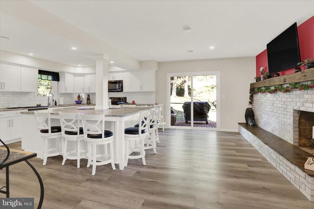 1421 EARLYS MILL RD, Palmyra, PA 17078