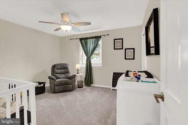 1421 EARLYS MILL RD, Palmyra, PA 17078