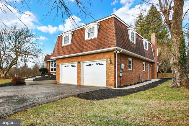 1421 EARLYS MILL RD, Palmyra, PA 17078