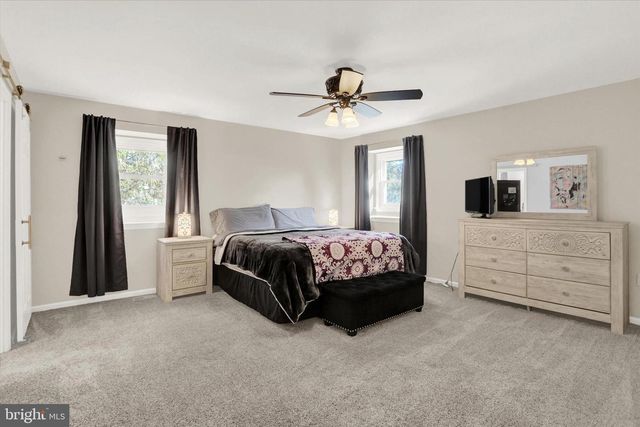 1421 EARLYS MILL RD, Palmyra, PA 17078