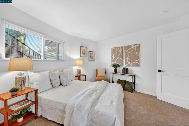 1743 Carmel Dr 17, Walnut Creek, CA 94596