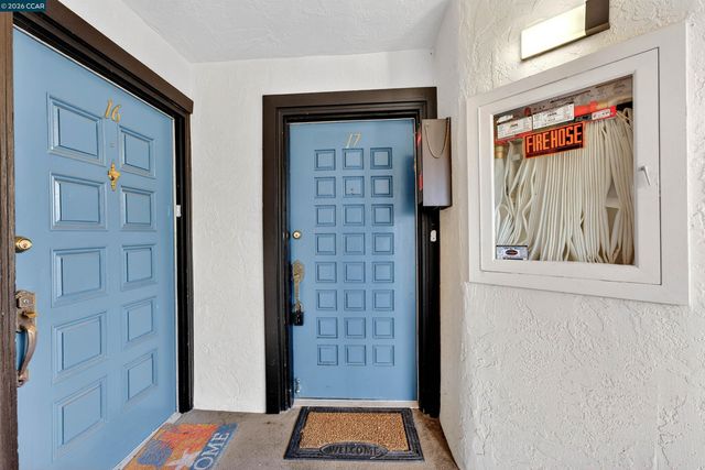 1743 Carmel Dr 17, Walnut Creek, CA 94596