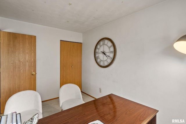 3549 W GARFIELD Street, Davenport, IA 52804