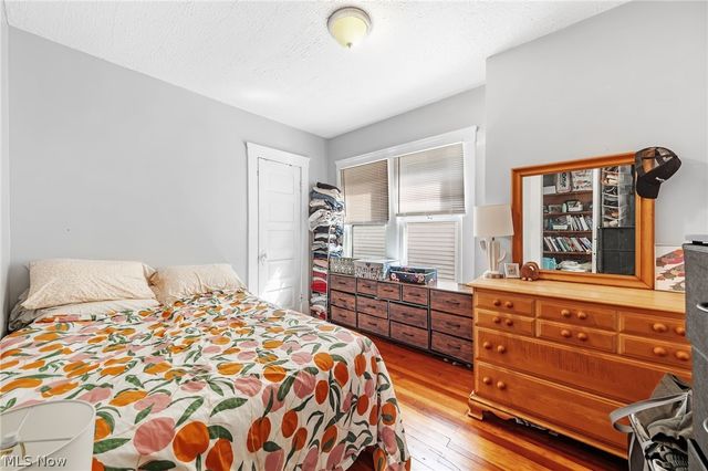 1281 Cook Avenue, Lakewood, OH 44107