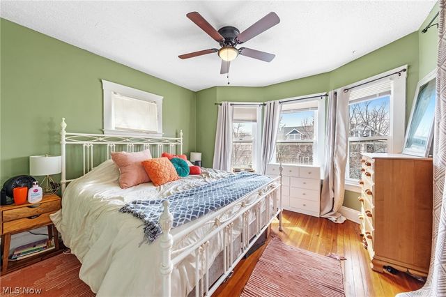 1281 Cook Avenue, Lakewood, OH 44107