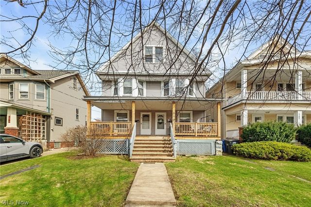 1281 Cook Avenue, Lakewood, OH 44107