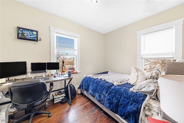 1281 Cook Avenue, Lakewood, OH 44107