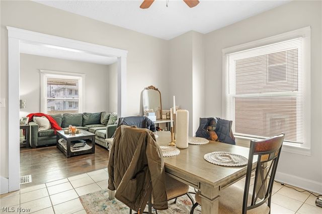 1281 Cook Avenue, Lakewood, OH 44107