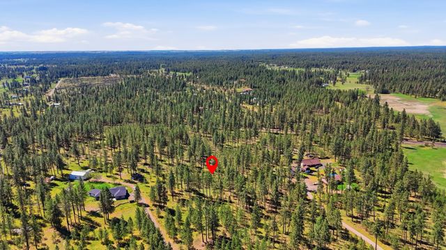 2205 W Dynamite Ln, Spokane, WA 99224