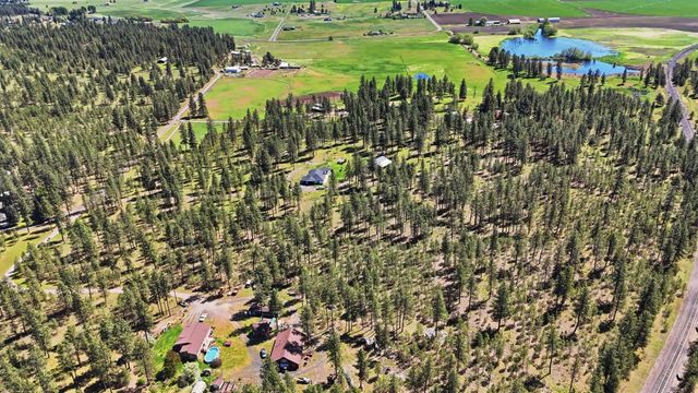 2205 W Dynamite Ln, Spokane, WA 99224