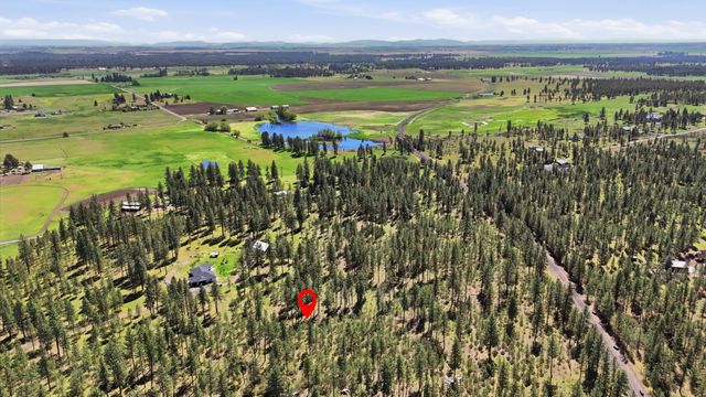 2205 W Dynamite Ln, Spokane, WA 99224