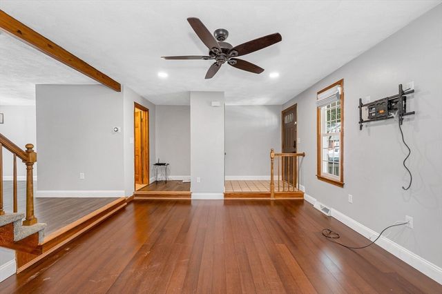 759 Wellman Avenue 759, Chelmsford, MA 01863