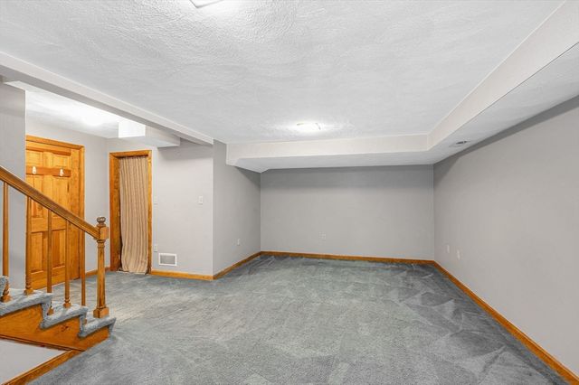 759 Wellman Avenue 759, Chelmsford, MA 01863