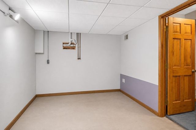 759 Wellman Avenue 759, Chelmsford, MA 01863