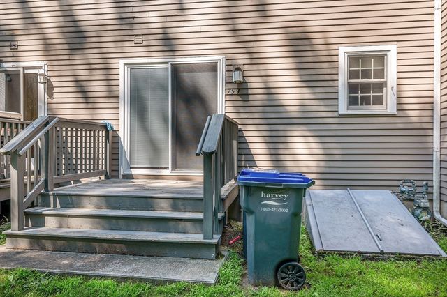 759 Wellman Avenue 759, Chelmsford, MA 01863