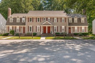 759 Wellman Avenue 759, Chelmsford, MA 01863
