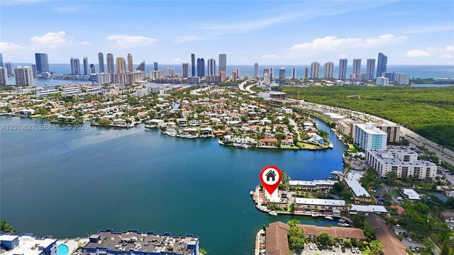 2757 NE 165th Ter 28, North Miami Beach, FL 33160