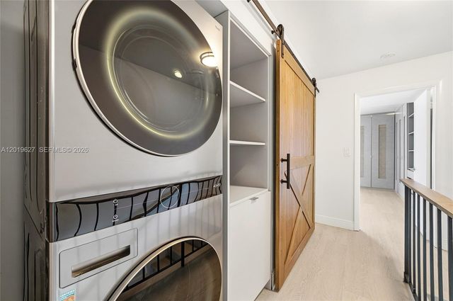 2757 NE 165th Ter 28, North Miami Beach, FL 33160