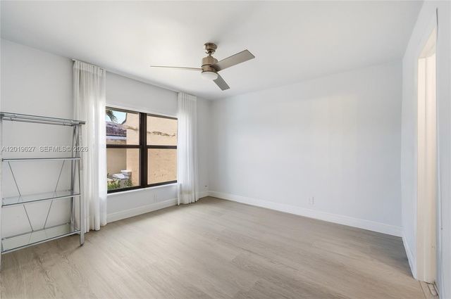 2757 NE 165th Ter 28, North Miami Beach, FL 33160