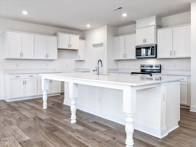 1609 Briar Brook Lane, Zebulon, NC 27597