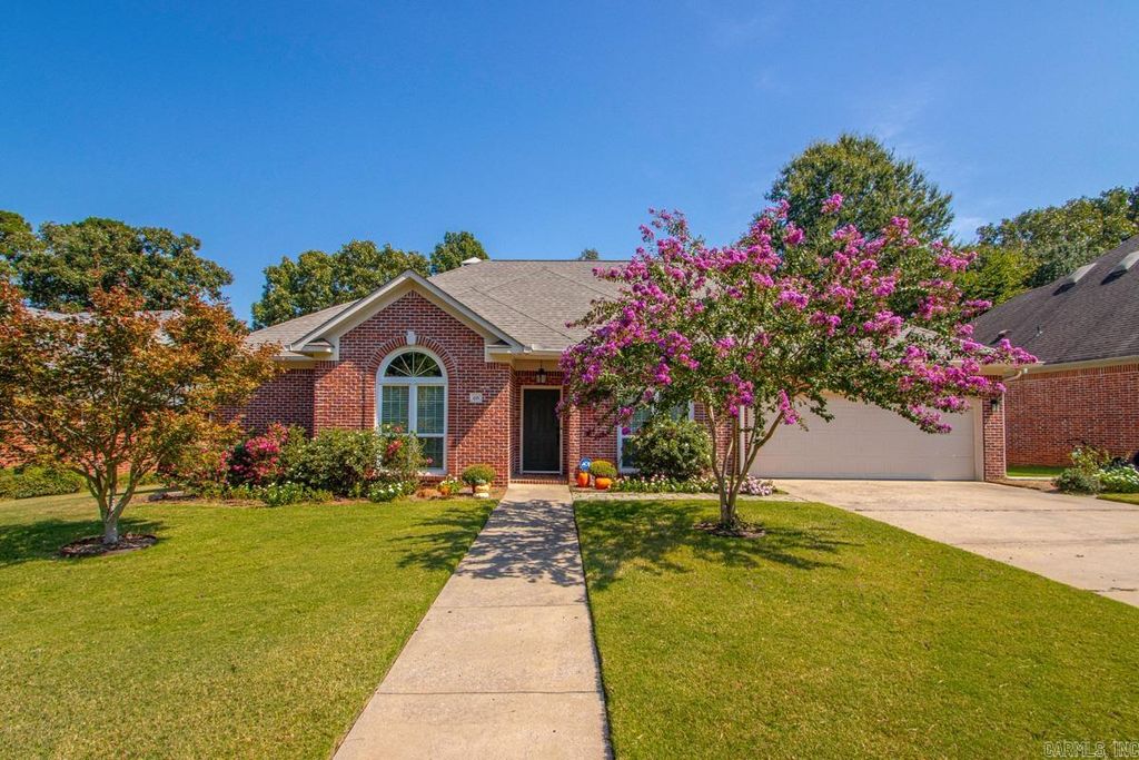 68 Aberdeen Drive, Little Rock, AR 72223
