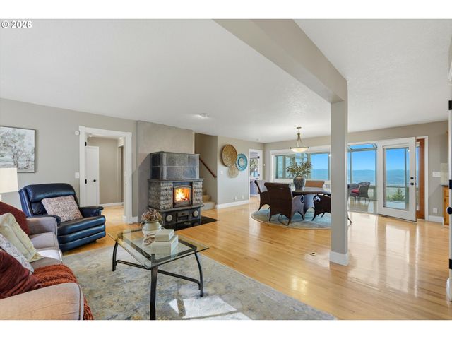 25445 Ne BALD PEAK Rd, Hillsboro, OR 97123