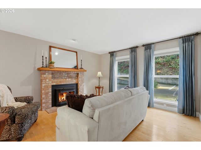 25445 Ne BALD PEAK Rd, Hillsboro, OR 97123