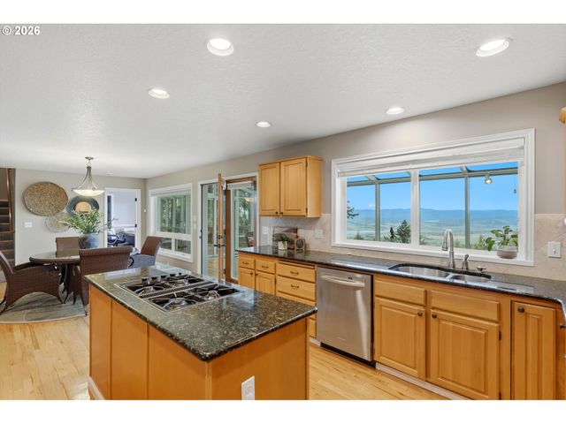 25445 Ne BALD PEAK Rd, Hillsboro, OR 97123