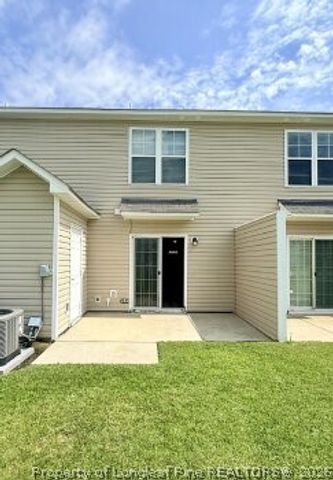 138 Collinwood Drive, Raeford, NC 28376