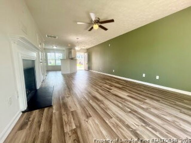 138 Collinwood Drive, Raeford, NC 28376
