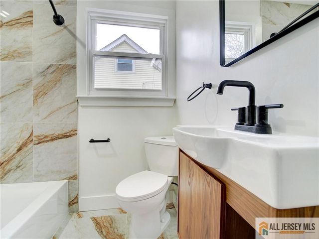 2 Anne Street, South River, NJ 08882