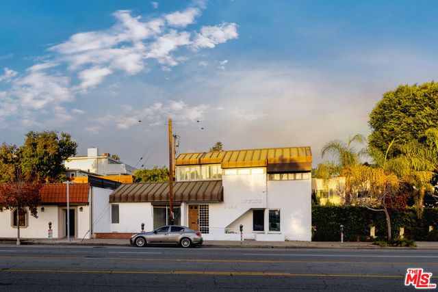 2951 Lincoln Boulevard, Santa Monica, CA 90405