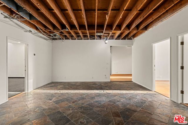 2951 Lincoln Boulevard, Santa Monica, CA 90405