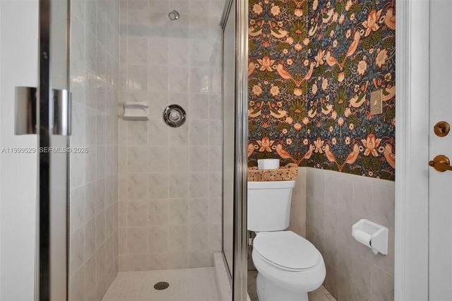 15280 SW 72nd Ave, Palmetto Bay, FL 33157