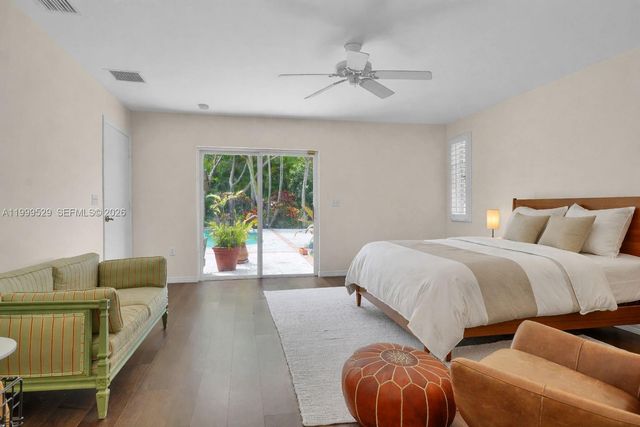 15280 SW 72nd Ave, Palmetto Bay, FL 33157