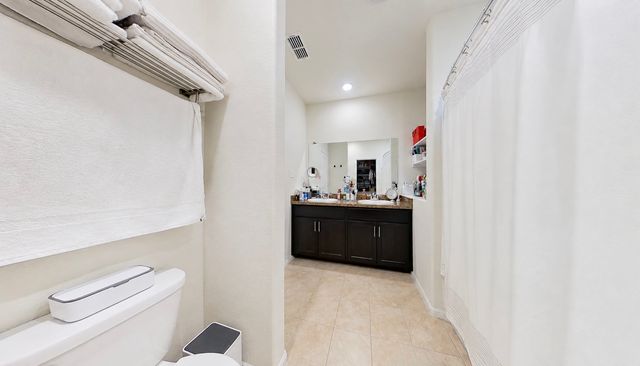 2216 Sadlers Creek Lane, Fort Worth, TX 76108