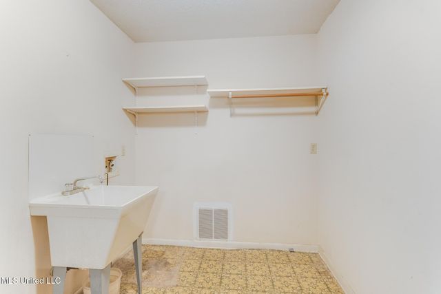 14030 Mays Road, Gulfport, MS 39503