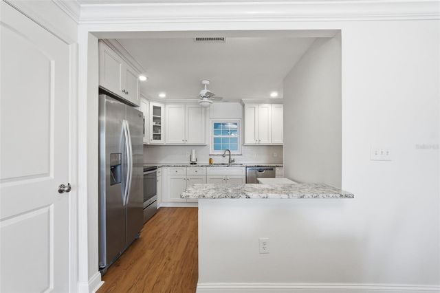 1706 BELLEAIR FOREST DRIVE 234, Belleair, FL 33756