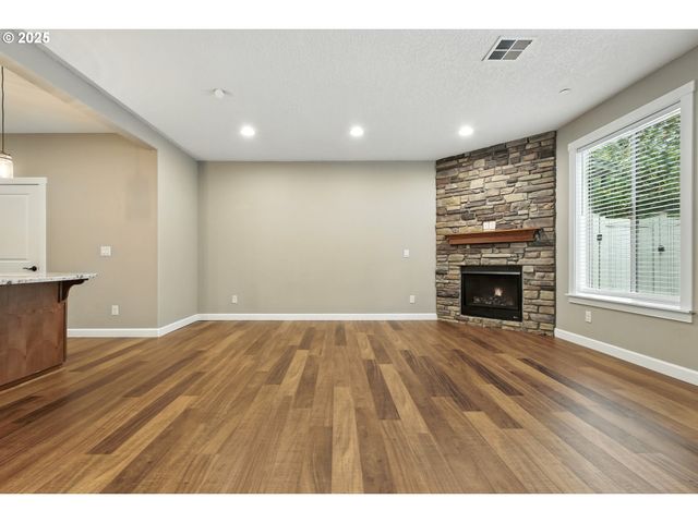 1915 Nw SAGE St, Camas, WA 98607