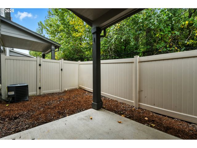 1915 Nw SAGE St, Camas, WA 98607