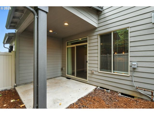 1915 Nw SAGE St, Camas, WA 98607