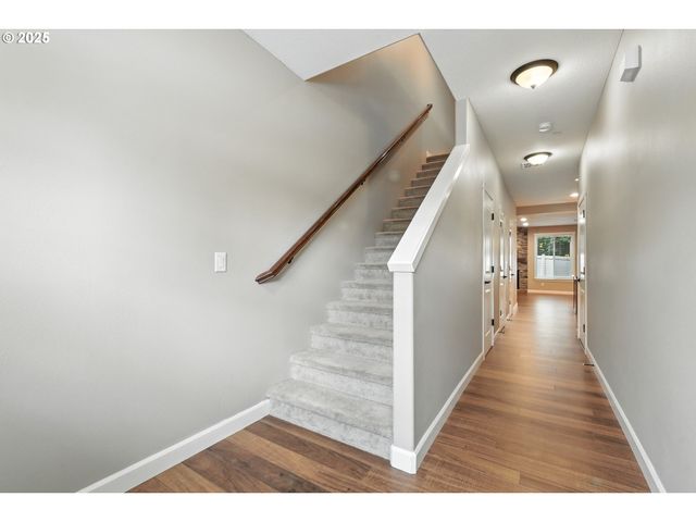 1915 Nw SAGE St, Camas, WA 98607