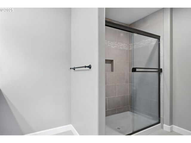 1915 Nw SAGE St, Camas, WA 98607