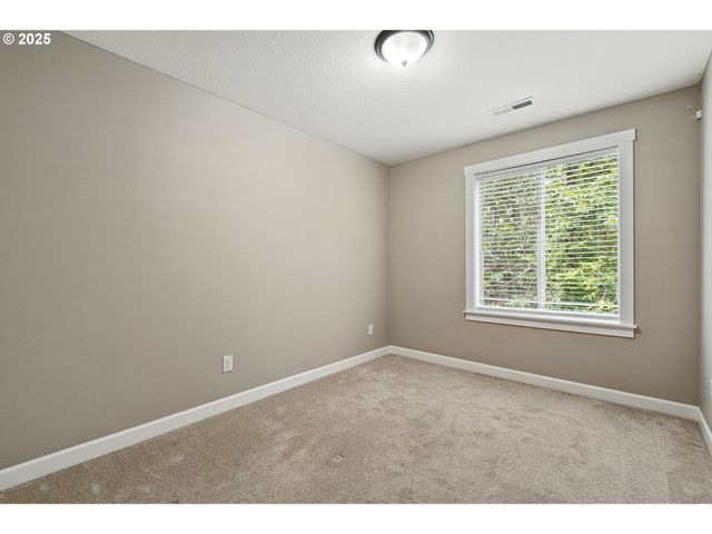 1915 Nw SAGE St, Camas, WA 98607
