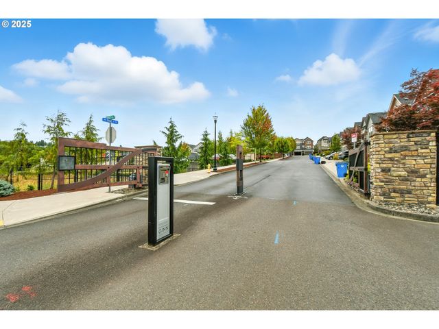 1915 Nw SAGE St, Camas, WA 98607