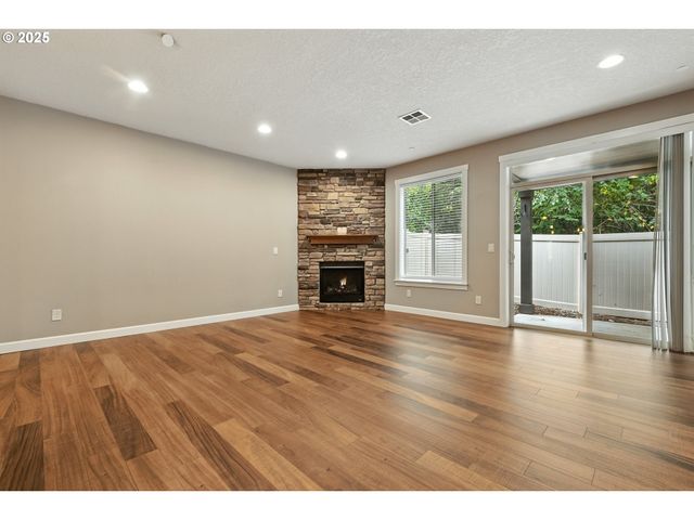 1915 Nw SAGE St, Camas, WA 98607