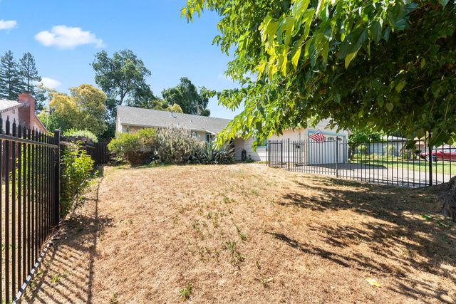 10805 Segovia Way, Rancho Cordova, CA 95670