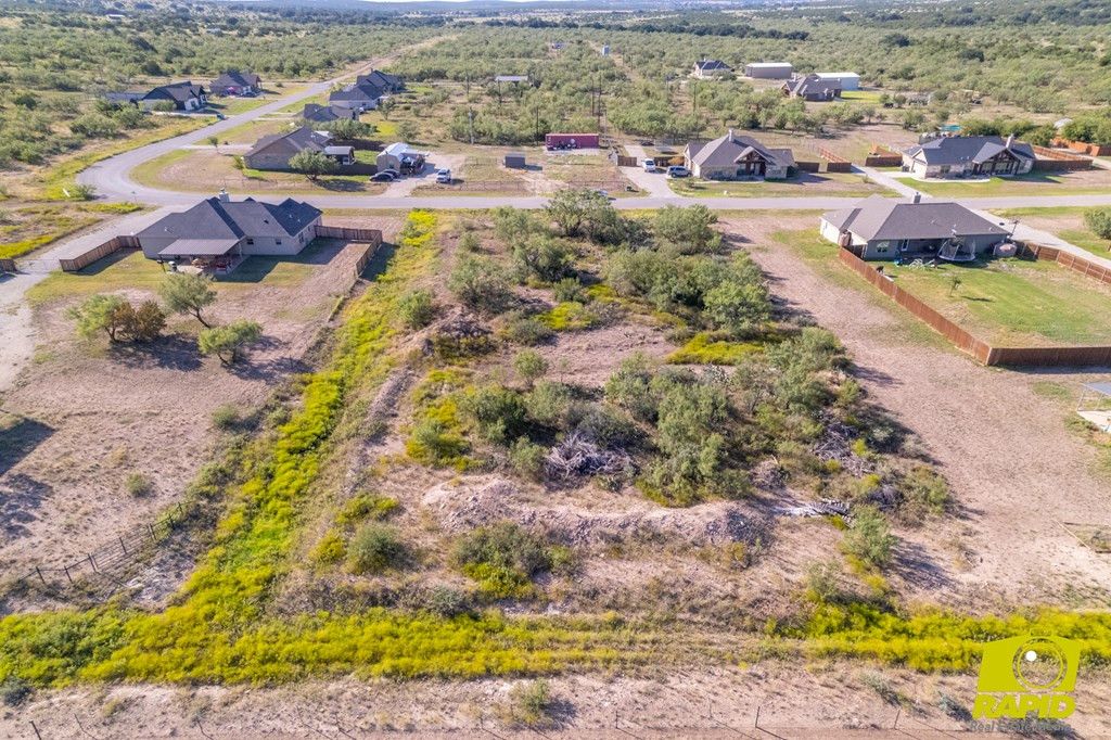 Image 7 of property listing at 9225 Remuda Lane, Christoval, TX 76935